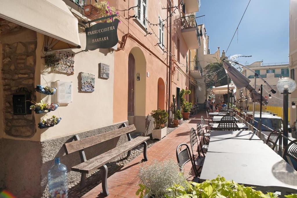 Casa Della Nonna Teresa Apartment Бордихера Екстериор снимка