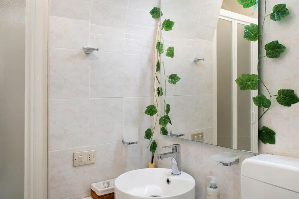 Casa Della Nonna Teresa Apartment Бордихера Екстериор снимка